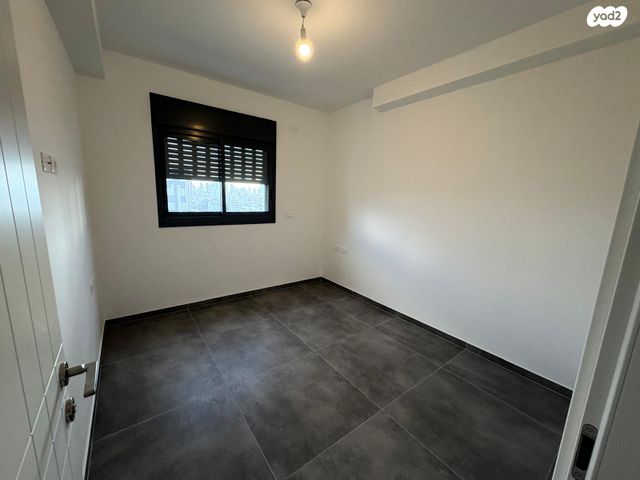 דירה, הרב הרצוג 6, צפון מערב מרכז העיר, נתניה