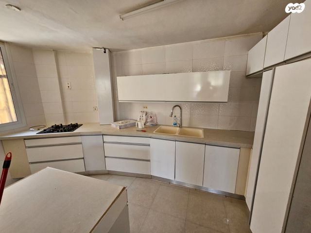 דירה, הרב קוק 29, רובע ב', אשדוד