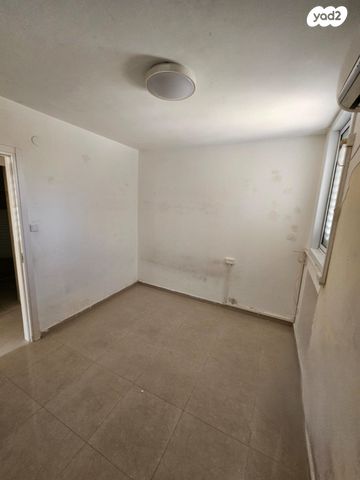 דירה, הרב קוק 29, רובע ב', אשדוד