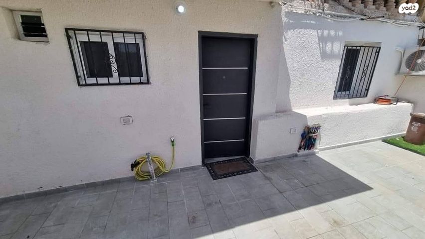 דירת גן, השומר 23, העיר התחתית, ואדי סאליב, חיפה