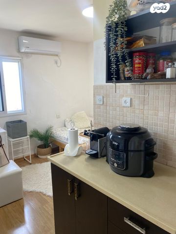 דירה, הרב מיימון 40, נווה שאנן, חיפה