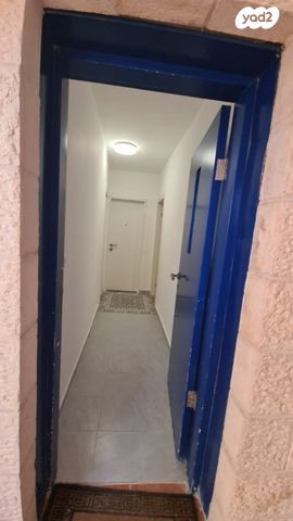 דירה, הגיא 107, הר אדר, הר אדר