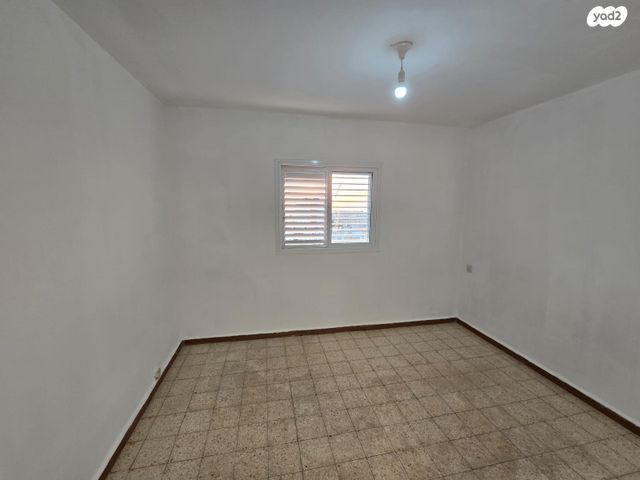 דירה, משה יוליש 8, נווה אלונים, אשקלון