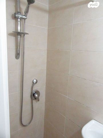 יחידת דיור, חברון 8, הר שלום, בני ברק