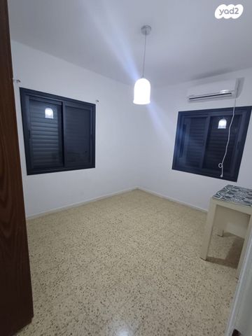 בית פרטי/ קוטג', שקד 51, לוזית, לוזית