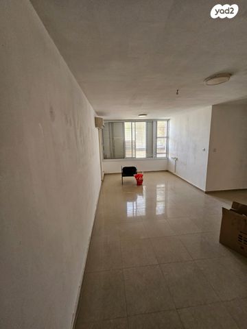 דירה, הרב קוק 29, רובע ב', אשדוד