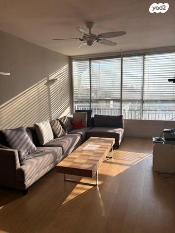 הנרייטה סולד 7