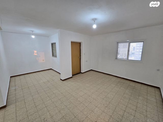 דירה, משה יוליש 8, נווה אלונים, אשקלון