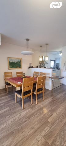 דירה, משה דיין 3, מרכז דרום, רעננה