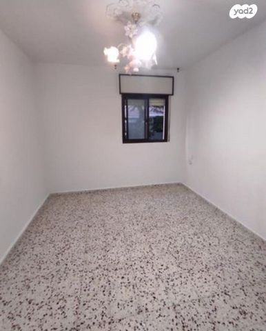 דירת גן, אצ"ל 8, יצחק רבין, מעלות תרשיחא