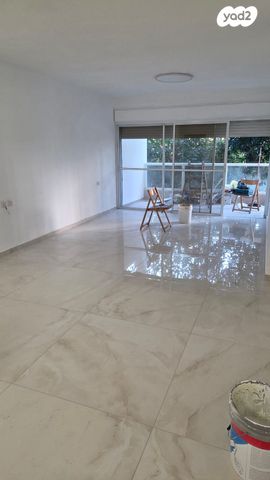 דירה, השרון 15, קרית יערים, רמת השרון