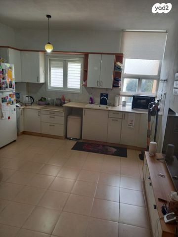 טרומפלדור 16