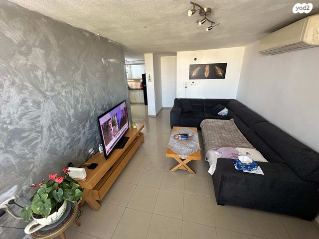 דירה, הרב אלנקווה 55, נווה ברבור, כפר שלם מערב, תל אביב יפו