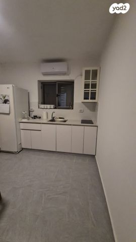 דירה, הגיא 107, הר אדר, הר אדר