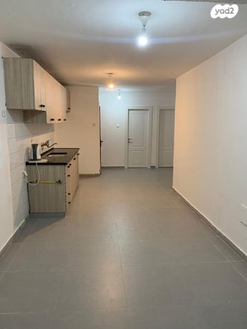 דירה, הרב אברהם הלל 6, משכנות, רמלה