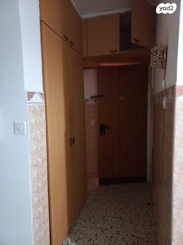 דירת גן, אצ"ל 8, יצחק רבין, מעלות תרשיחא