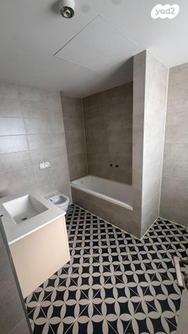 דירה, הפודים 30, נחלת גנים, רמת גן