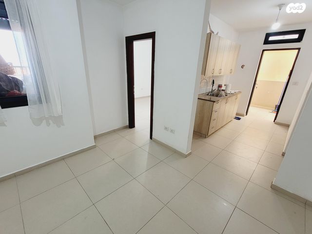 דירה, נווה שאנן 23, רובע ה', אריאל