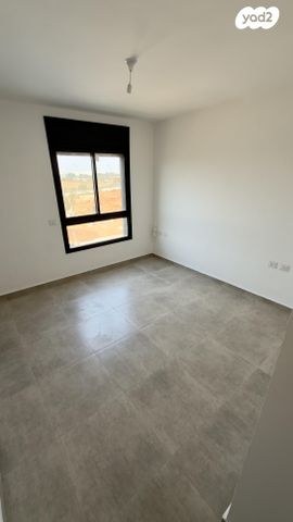 דירה, לאה גולדברג 16, צפון נס ציונה, נס ציונה