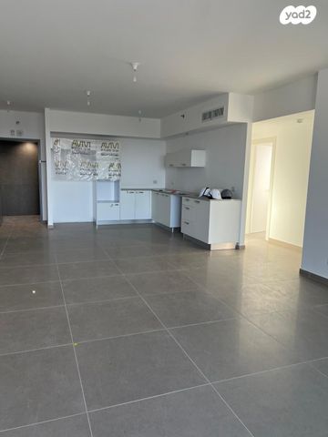 דירה, הפודים 30, נחלת גנים, רמת גן