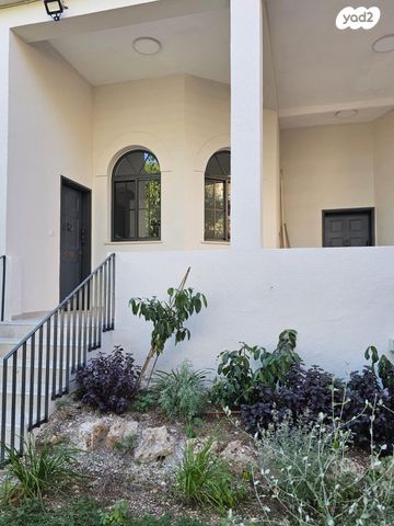 דירה, מגידו 12, מרכז הכרמל, חיפה