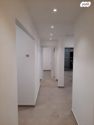 דירה, מסילת ישרים 7, מחנה יהודה - לב העיר, ירושלים