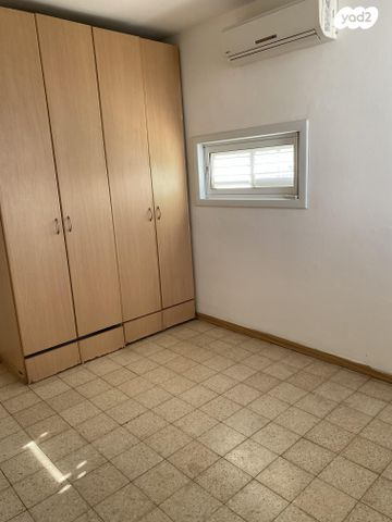 דירה, יאנוש קורצ'אק 1, קרית נורדאו, נתניה