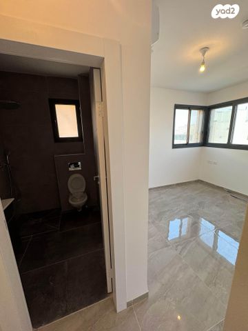 דירה, הרב פרץ ציוני 5, מרכז העיר, עפולה