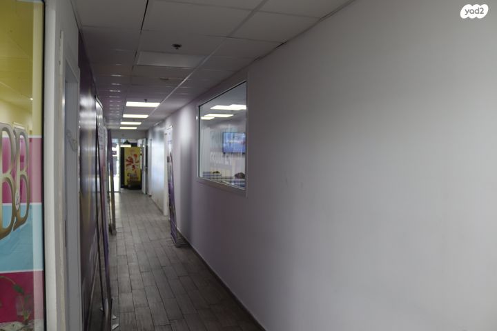 משרדים, דרך בר יהודה 195, אזור תעשיה, נשר