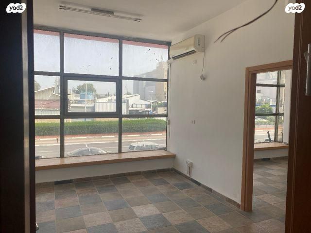 חנויות/ שטח מסחרי, שדרות ההסתדרות 200, אזור תעשיה מפרץ, חיפה