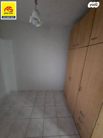 דירה, בן גוריון, אשקלון