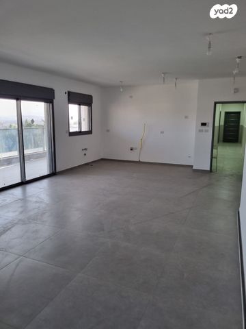 דירה, מרכז העיר, קרית אתא