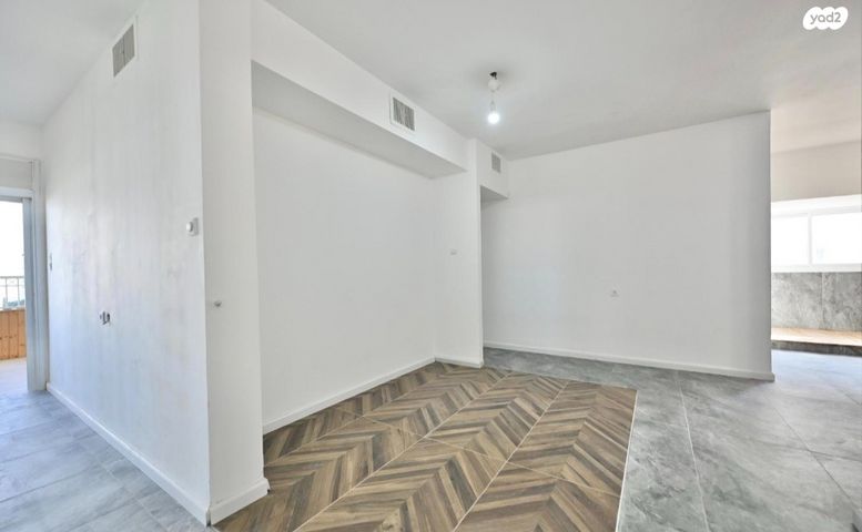 דירה, הצופים, נעורים, ראשון לציון