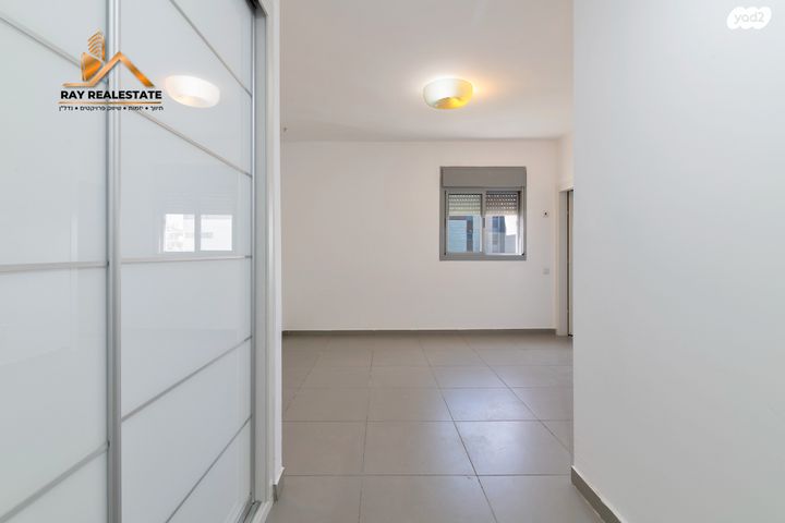 דירה, נאות רבין, יבנה