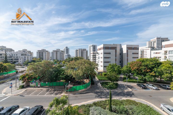 דירה, נאות רבין, יבנה