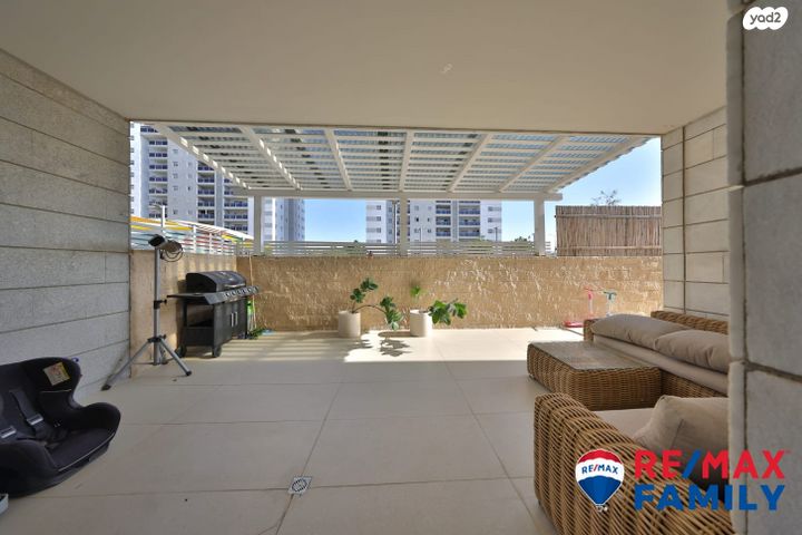 דירת גן, נעמי שמר 2, נאות אפק, אפקה, קרית ביאליק