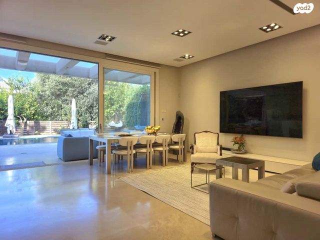 בית פרטי/ קוטג', נווה דוד רמז, רעננה