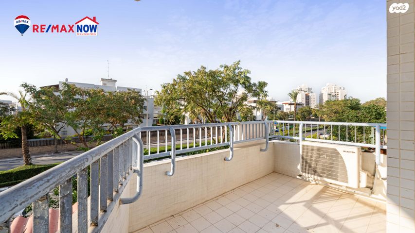 דירה, הדגן 17, קרית כרמים, ראשון לציון