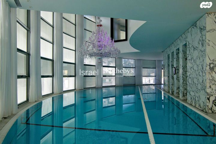 דירה, ניסים אלוני, צמרות איילון, פארק צמרת, תל אביב יפו