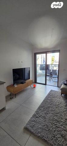 דירה, משה הס, רסקו א', חולון