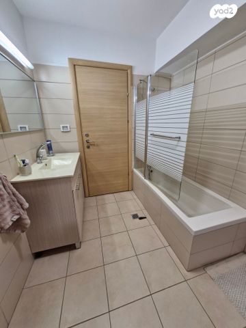 דירה, דוד רמז, עיר, מרכז העיר, נהריה