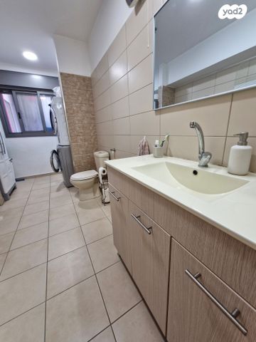 דירה, דוד רמז, עיר, מרכז העיר, נהריה