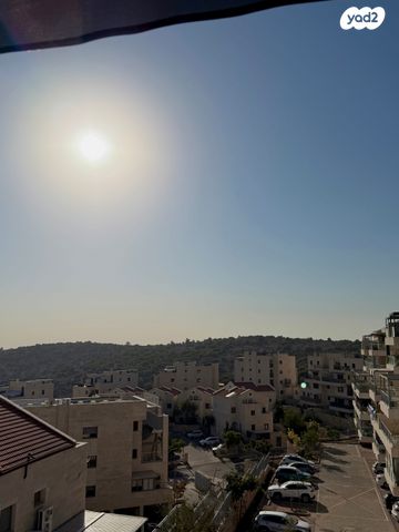 דירה, דוכיפת, סנסן, צור הדסה