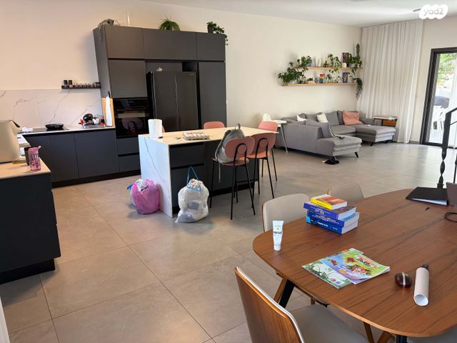 בית פרטי/ קוטג', נאות הדרים, גן יבנה