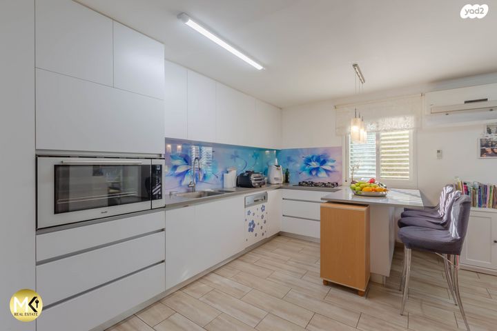 דירה, הגנה, מרכז פרדס חנה, פרדס חנה כרכור