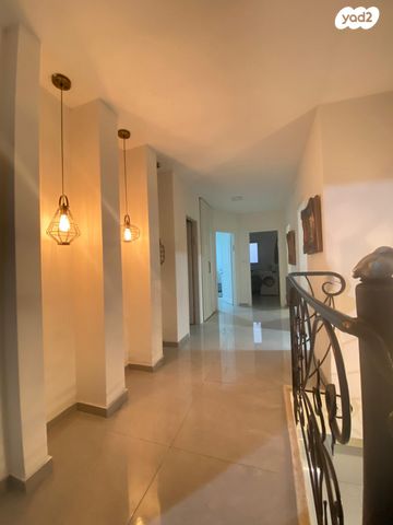 בית פרטי/ קוטג', בת הדר