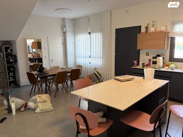 בית פרטי/ קוטג', נאות הדרים, גן יבנה