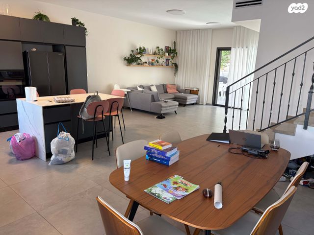 בית פרטי/ קוטג', נאות הדרים, גן יבנה