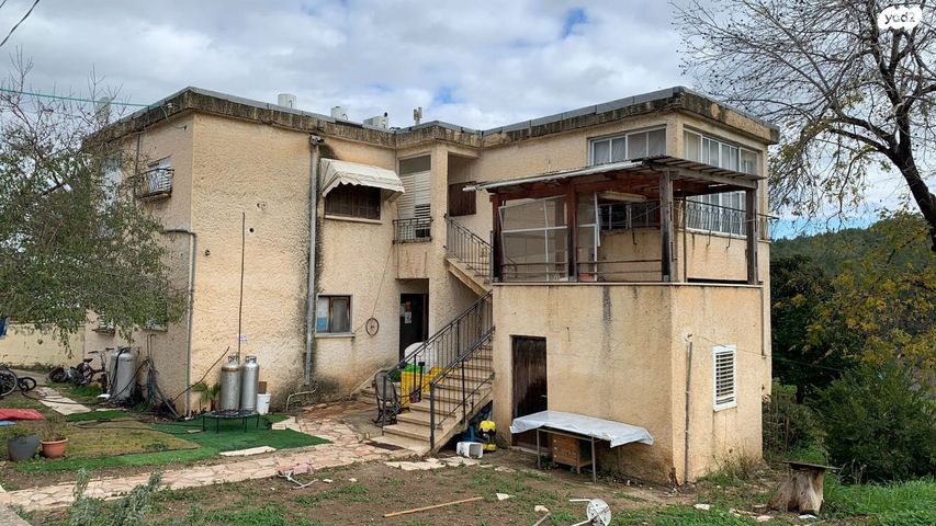 משק חקלאי/ נחלה, הכלנית, תרום