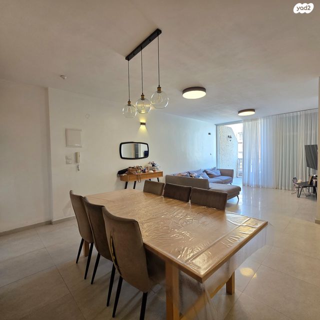 דירה, המייסדים, דרום מערב ותיק, בת ים